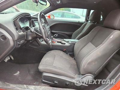 Zdjęcie 7 z 12 samochodu: 2016 DODGE CHALLENGER SXT VIN:2C3CDZAG2GH345865 - miniatura