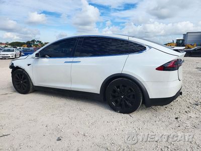 Drugie zdjęcie samochodu z przodu: 2020 TESLA MODEL X VIN:5YJXCAE29LF281159 - miniatura
