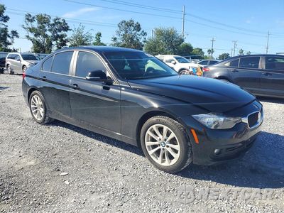 Czwarte zdjęcie samochodu z boku: 2016 BMW 320 I VIN:WBA8E1G58GNT34668 - miniatura