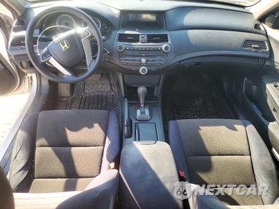 Zdjęcie 8 z 12 samochodu: 2008 HONDA ACCORD EXL VIN:JHMCP264X8C076445 - miniatura
