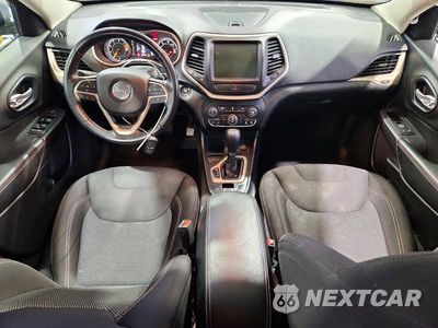 Zdjęcie 8 z 13 samochodu: 2016 JEEP CHEROKEE LATITUDE VIN:1C4PJLCB3GW297265 - miniatura