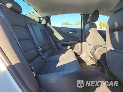 Zdjęcie 10 z 12 samochodu: 2016 CHEVROLET MALIBU LT VIN:1G1ZE5STXGF344075 - miniatura