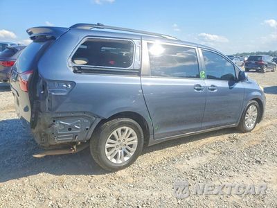 Trzecie zdjęcie samochodu z tyłu: 2015 TOYOTA SIENNA XLE 8-PASSENGER VIN:5TDYK3DCXFS674956 - miniatura