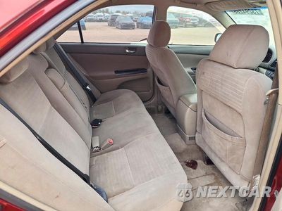 Zdjęcie 10 z 12 samochodu: 2005 TOYOTA CAMRY LE VIN:4T1BE32K15U021994 - miniatura