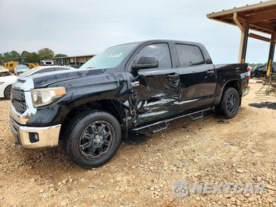 2018 TOYOTA TUNDRA CREWMAX SR5 5TFEY5F16JX241839 - główne zdjęcie licytacji z USA - miniatura