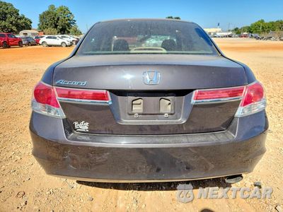 Zdjęcie 6 z 12 samochodu: 2011 HONDA ACCORD EX VIN:1HGCP2F7XBA056826 - miniatura