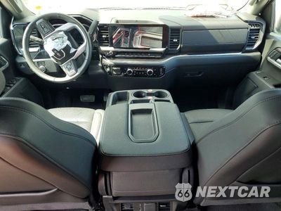 Zdjęcie 8 z 12 samochodu: 2026 GMC SIERRA K1500 SLT VIN:1GTUUDED9TZ405024 - miniatura
