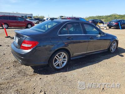 Trzecie zdjęcie samochodu z tyłu: 2012 MERCEDES-BENZ C 300 4MATIC VIN:WDDGF8BB1CR227343 - miniatura