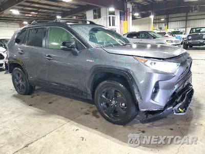 Czwarte zdjęcie samochodu z boku: 2019 TOYOTA RAV4 XSE VIN:JTMEWRFVXKJ022936 - miniatura