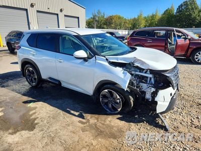 Czwarte zdjęcie samochodu z boku: 2024 NISSAN ROGUE SV VIN:5N1BT3BA7RC740174 - miniatura