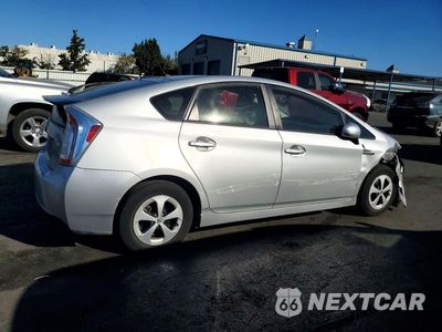 Trzecie zdjęcie samochodu z tyłu: 2015 TOYOTA PRIUS TWO VIN:JTDKN3DUXF0457125 - miniatura