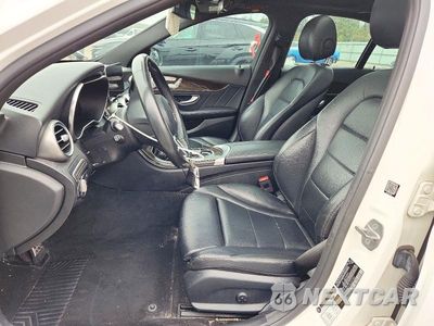 Zdjęcie 7 z 12 samochodu: 2019 MERCEDES-BENZ C 300 4MATIC VIN:55SWF8EB7KU297983 - miniatura