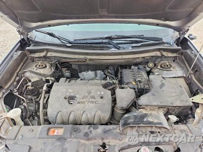 Zdjęcie 12 z 13 samochodu: 2019 MITSUBISHI OUTLANDER SE VIN:JA4AD3A3XKZ054837 - miniatura