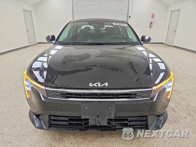 Piąte zdjęcie samochodu w środku: 2026 KIA K4 LXS VIN:3KPFT4DE3TE319662 - miniatura
