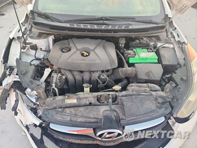 Zdjęcie 11 z 12 samochodu: 2012 HYUNDAI ELANTRA GLS VIN:5NPDH4AE7CH141814 - miniatura