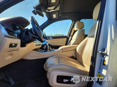 Zdjęcie 7 z 13 samochodu: 2019 BMW X5 XDRIVE40I VIN:5UXCR6C55KLL26972 - miniatura
