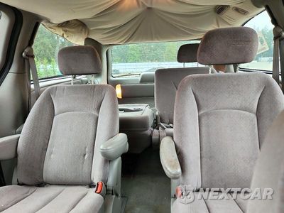 Zdjęcie 10 z 13 samochodu: 2001 CHRYSLER TOWN & COUNTRY LX VIN:2C8GP44311R419132 - miniatura