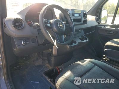 Zdjęcie 8 z 14 samochodu: 2019 MERCEDES-BENZ SPRINTER 2500/3500 DELIVERY VAN VIN:WD4PF1CD7KP151936 - miniatura