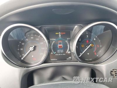 Zdjęcie 9 z 13 samochodu: 2017 JAGUAR F-PACE PREMIUM VIN:SADCJ2BN5HA490251 - miniatura
