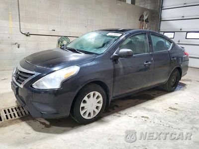 2015 NISSAN VERSA 1.6 S PLUS 3N1CN7AP2FL810943 - główne zdjęcie licytacji z USA - miniatura
