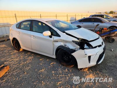Czwarte zdjęcie samochodu z boku: 2015 TOYOTA PRIUS TWO VIN:JTDKN3DUXF0465161 - miniatura