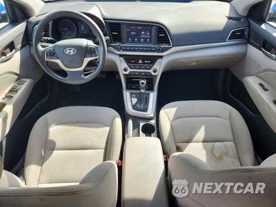 Zdjęcie 8 z 12 samochodu: 2018 HYUNDAI ELANTRA SEL VIN:5NPD84LFXJH312851 - miniatura