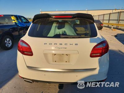 Zdjęcie 6 z 14 samochodu: 2014 PORSCHE CAYENNE VIN:WP1AA2A25ELA01310 - miniatura