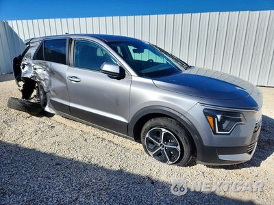 Czwarte zdjęcie samochodu z boku: 2026 KIA NIRO LX VIN:KNDCP3LE2T5356264 - miniatura