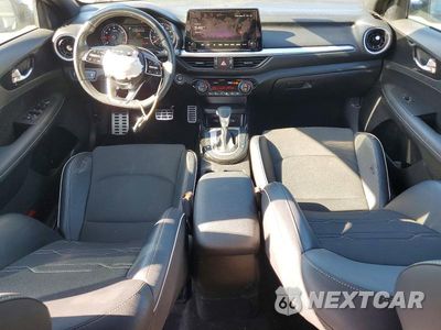 Zdjęcie 8 z 13 samochodu: 2023 KIA FORTE GT LINE VIN:3KPF54AD3PE619777 - miniatura