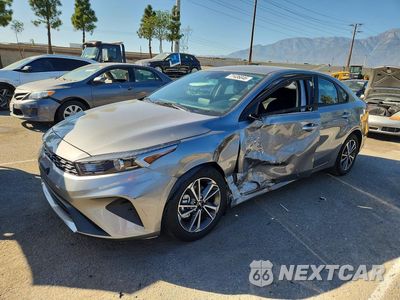 2023 KIA FORTE LXS 3KPF24ADXPE637072 - główne zdjęcie licytacji z USA - miniatura