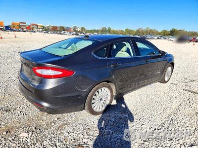 Trzecie zdjęcie samochodu z tyłu: 2015 FORD FUSION SE HYBRID VIN:3FA6P0LU9FR221616 - miniatura