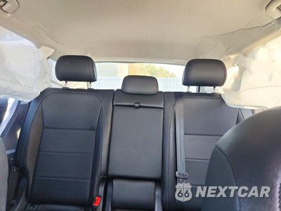Zdjęcie 10 z 13 samochodu: 2018 VOLKSWAGEN TIGUAN SE VIN:3VV2B7AX4JM040220 - miniatura