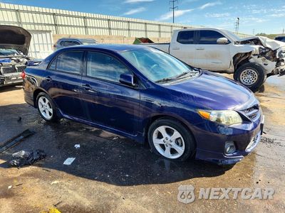 Czwarte zdjęcie samochodu z boku: 2012 TOYOTA COROLLA S VIN:2T1BU4EE6CC913025 - miniatura