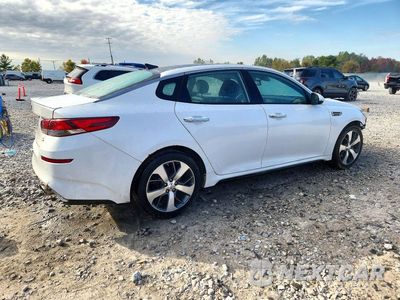Trzecie zdjęcie samochodu z tyłu: 2019 KIA OPTIMA S VIN:5XXGT4L33KG360867 - miniatura