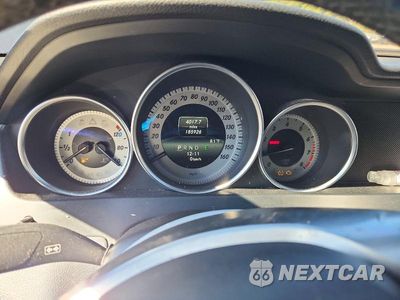 Zdjęcie 9 z 12 samochodu: 2014 MERCEDES-BENZ C 250 VIN:WDDGF4HB0ER312161 - miniatura