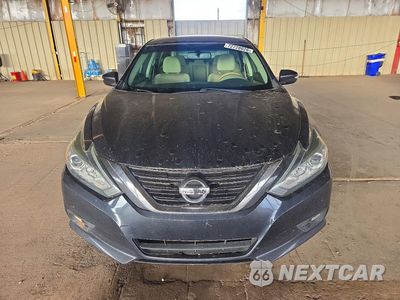 Piąte zdjęcie samochodu w środku: 2017 NISSAN ALTIMA 2.5 SV VIN:1N4AL3AP6HC260489 - miniatura