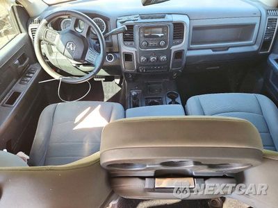 Zdjęcie 8 z 12 samochodu: 2015 RAM 2500 ST VIN:3C6UR5CLXFG528845 - miniatura