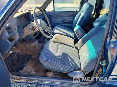 Zdjęcie 7 z 13 samochodu: 1988 TOYOTA PICKUP XTRACAB RN67 DLX VIN:JT4RN67P0J8009010 - miniatura