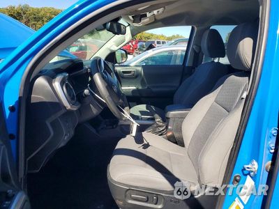 Zdjęcie 7 z 12 samochodu: 2020 TOYOTA TACOMA SR5 V6 VIN:3TMCZ5AN5LM369321 - miniatura