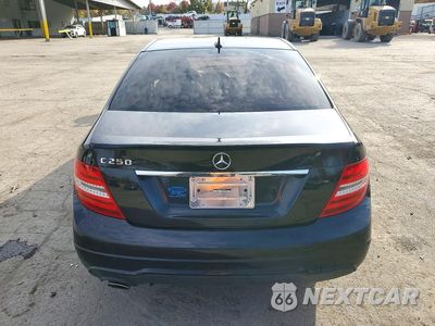 Zdjęcie 6 z 12 samochodu: 2014 MERCEDES-BENZ C 250 VIN:WDDGF4HB0ER315531 - miniatura