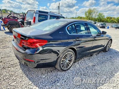 Trzecie zdjęcie samochodu z tyłu: 2018 BMW 530XE VIN:WBAJB1C54JB374822 - miniatura