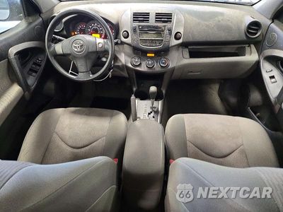 Zdjęcie 8 z 13 samochodu: 2010 TOYOTA RAV4 BASE VIN:JTMZK4DVXAD004713 - miniatura
