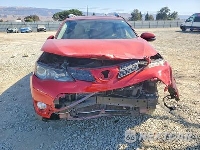 Piąte zdjęcie samochodu w środku: 2015 TOYOTA RAV4 XLE VIN:JTMWFREV0FD076739 - miniatura