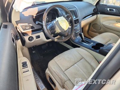 Zdjęcie 8 z 14 samochodu: 2017 LINCOLN MKT VIN:2LMHJ5AT8HBL00613 - miniatura