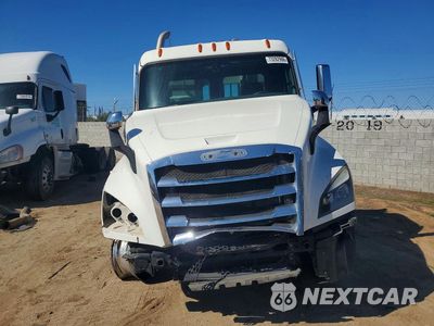 Piąte zdjęcie samochodu w środku: 2021 FREIGHTLINER CASCADIA 126 SEMI TRUCK VIN:3AKJHLFG5MSMV3695 - miniatura