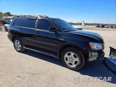 Czwarte zdjęcie samochodu z boku: 2005 TOYOTA HIGHLANDER LIMITED VIN:JTEEP21A250131986 - miniatura