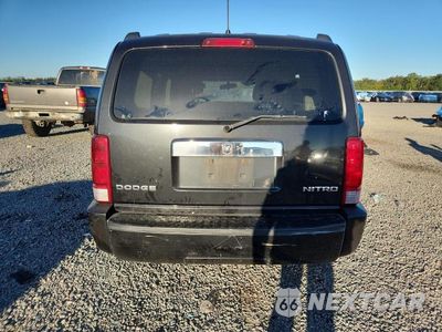Zdjęcie 6 z 13 samochodu: 2011 DODGE NITRO HEAT VIN:1D4PT4GK4BW605226 - miniatura