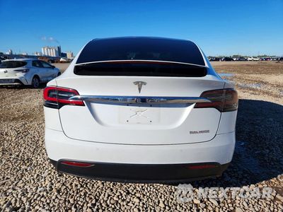 Zdjęcie 6 z 14 samochodu: 2019 TESLA MODEL X VIN:5YJXCBE43KF203305 - miniatura