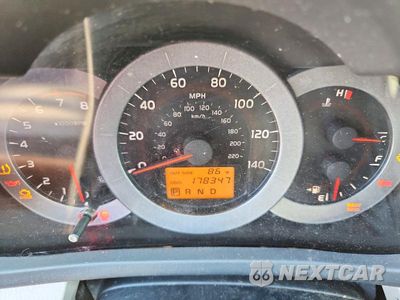 Zdjęcie 9 z 13 samochodu: 2008 TOYOTA RAV4 LIMITED VIN:JTMZD31V785093931 - miniatura
