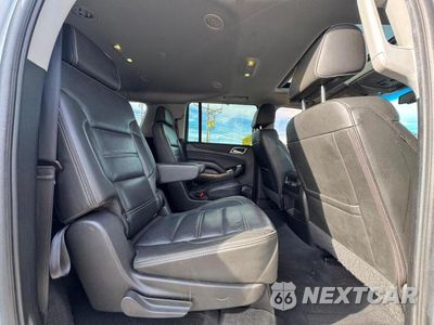 Zdjęcie 6 z 10 samochodu: 2019 GMC YUKON XL DENALI VIN:1GKS2HKJ2KR378816 - miniatura